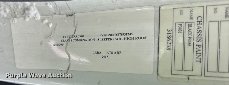 image for item YA1390 2015 Volvo VNL semi truck