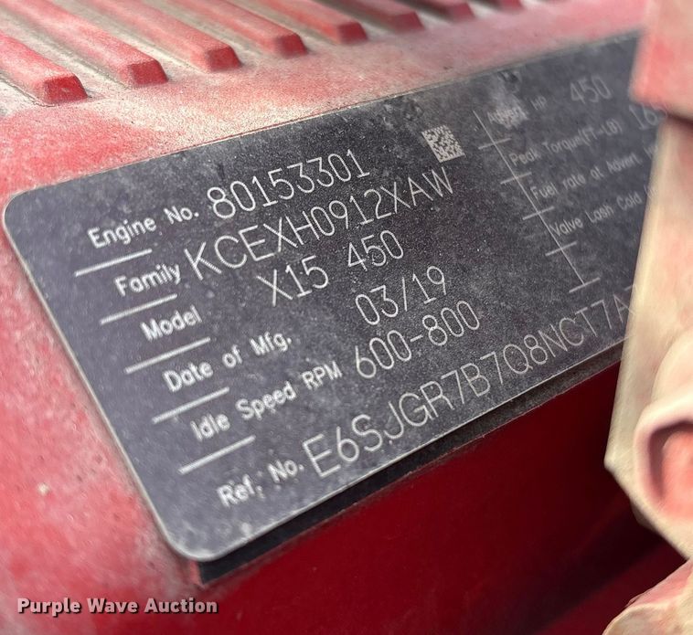 image for item YA1475 2020 Peterbilt 579 semi truck