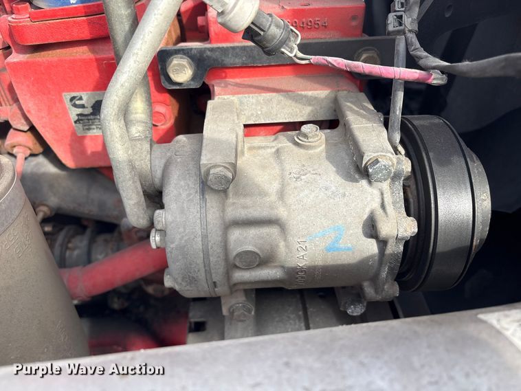 image for item YA1475 2020 Peterbilt 579 semi truck