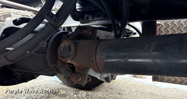 image for item YA1475 2020 Peterbilt 579 semi truck