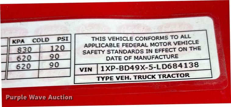 image for item YA1475 2020 Peterbilt 579 semi truck