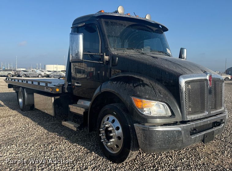 image for item YA1511 2024 Kenworth T280 rollback truck