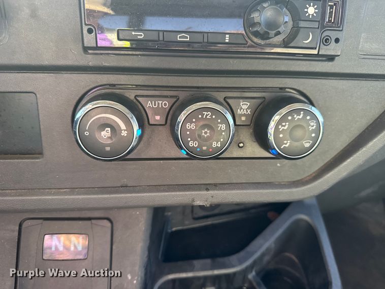 image for item YA1511 2024 Kenworth T280 rollback truck