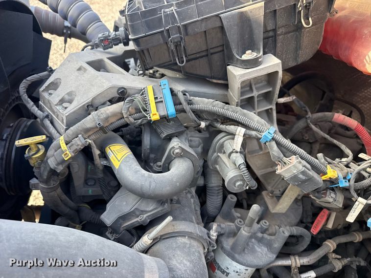 image for item YA1511 2024 Kenworth T280 rollback truck