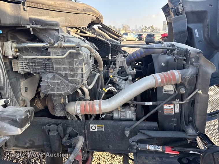 image for item YA1511 2024 Kenworth T280 rollback truck