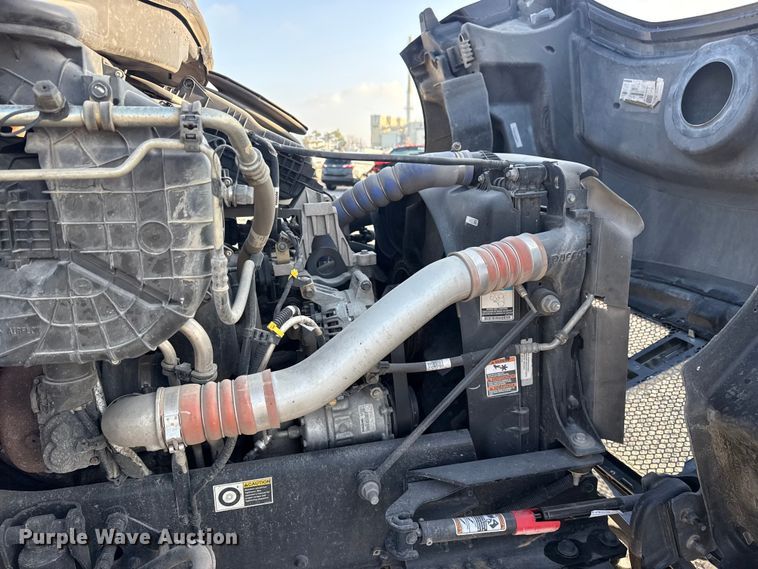 image for item YA1511 2024 Kenworth T280 rollback truck