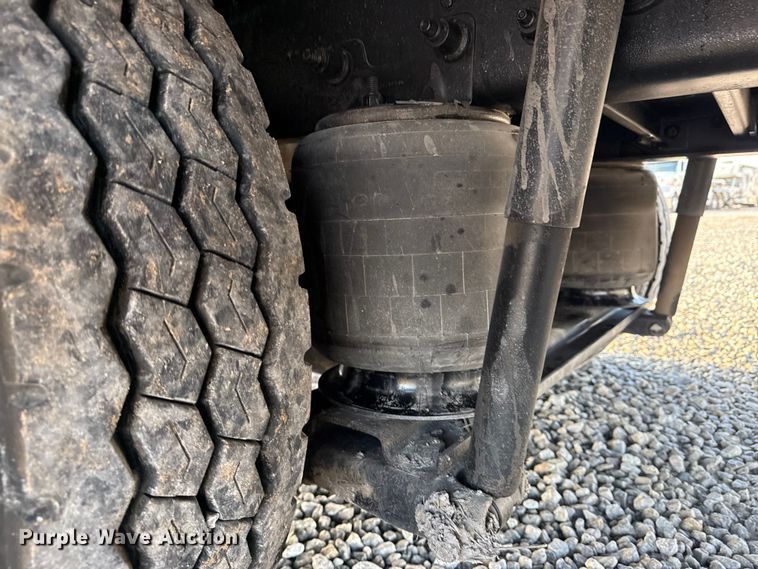 image for item YA1511 2024 Kenworth T280 rollback truck