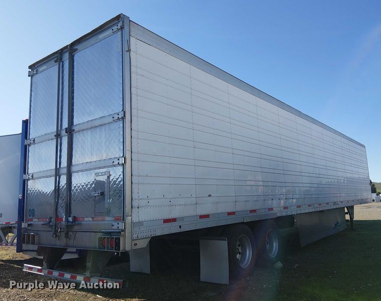 image for item YA1574 2016 Utility VS2RA refrigerated van trailer