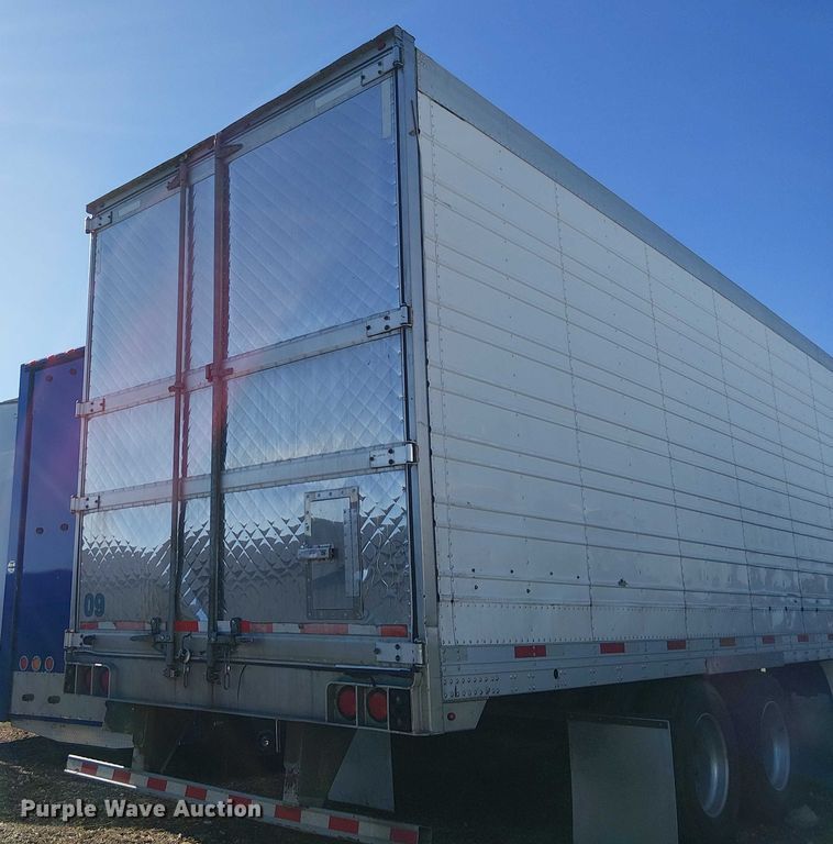 image for item YA1574 2016 Utility VS2RA refrigerated van trailer