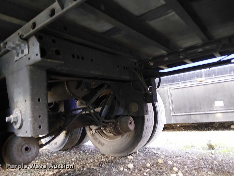 image for item YA1574 2016 Utility VS2RA refrigerated van trailer