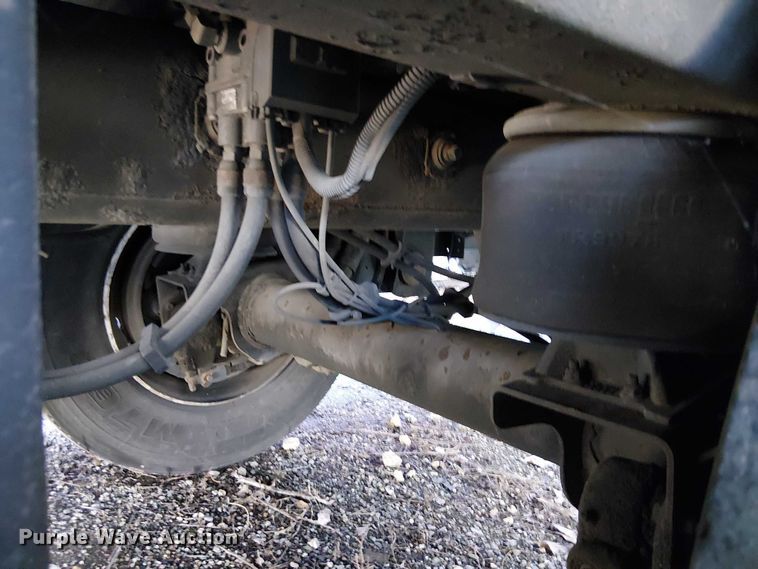 image for item YA1574 2016 Utility VS2RA refrigerated van trailer