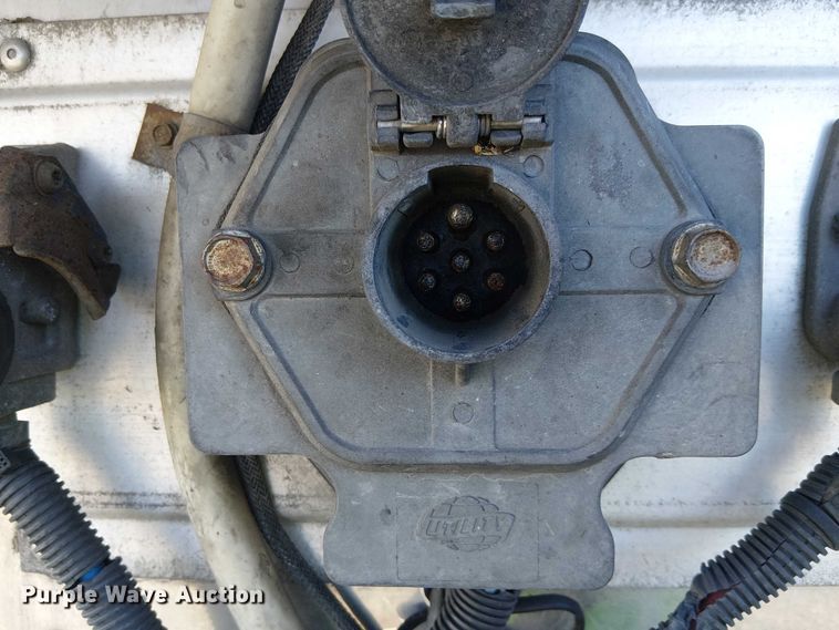 image for item YA1574 2016 Utility VS2RA refrigerated van trailer