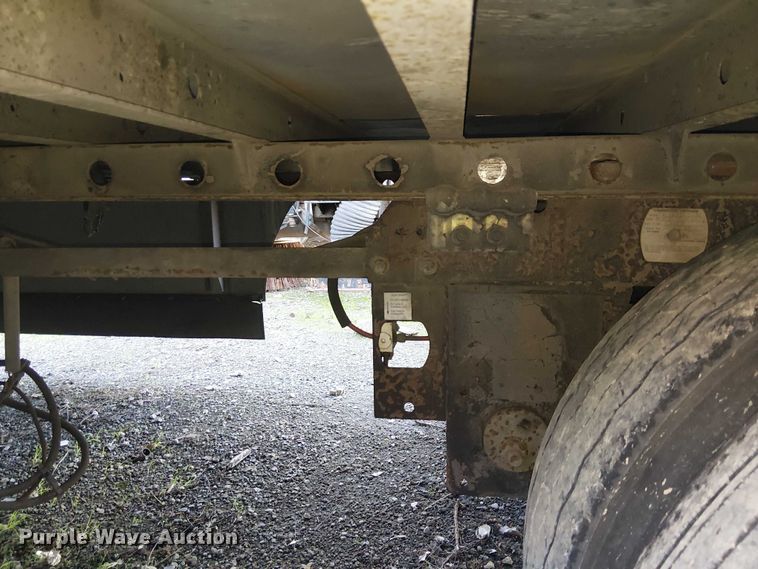 image for item YA1574 2016 Utility VS2RA refrigerated van trailer