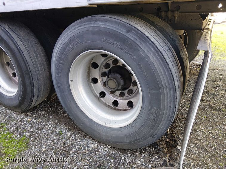 image for item YA1574 2016 Utility VS2RA refrigerated van trailer