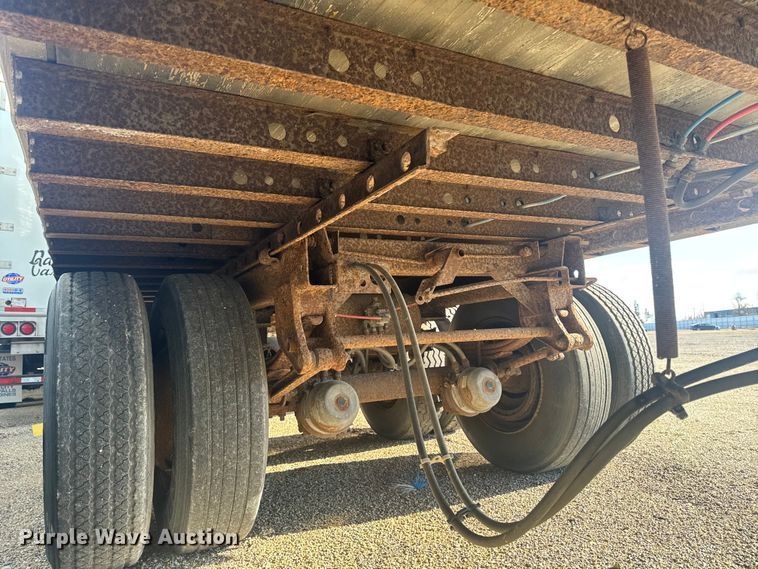 image for item YA1581 1997 Great Dane dry van trailer