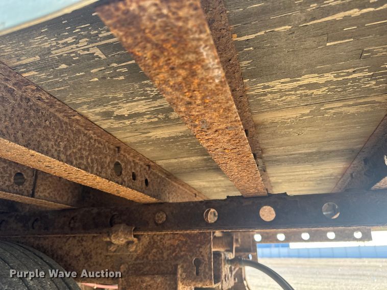 image for item YA1581 1997 Great Dane dry van trailer