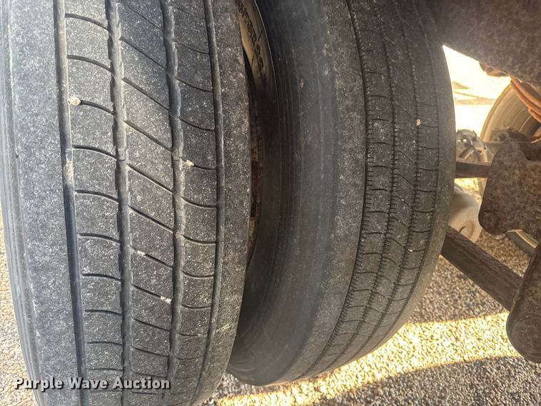 image for item YA1581 1997 Great Dane dry van trailer