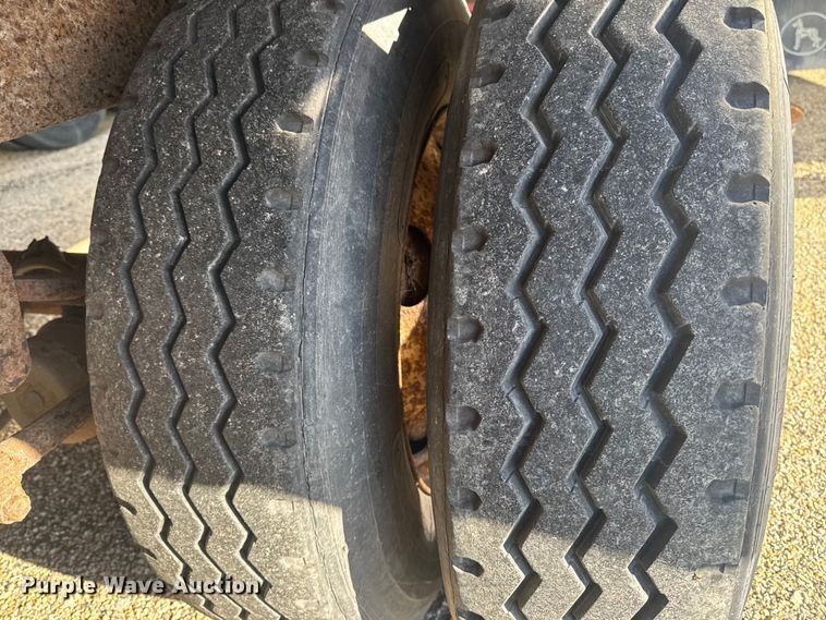 image for item YA1581 1997 Great Dane dry van trailer