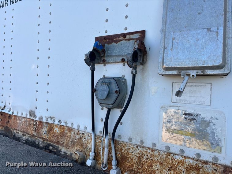 image for item YA1582 1995 Wabash dry van trailer