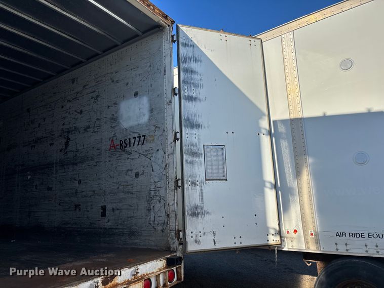 image for item YA1582 1995 Wabash dry van trailer