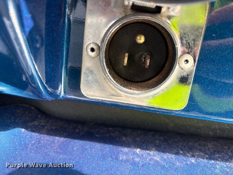 image for item YA1595 2020 Kenworth T680 semi truck