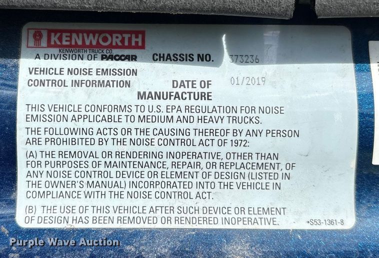 image for item YA1595 2020 Kenworth T680 semi truck