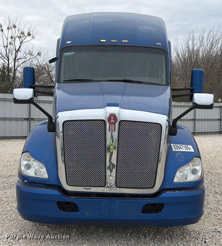 CAMIóN CAMAROTE 2019 KENWORTH