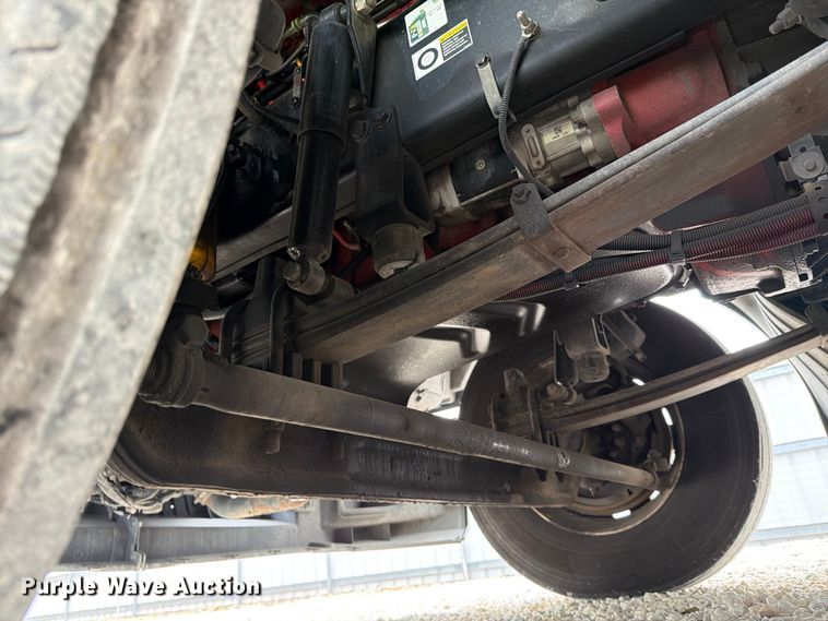 image for item YA1630 2019 Kenworth T680 semi truck