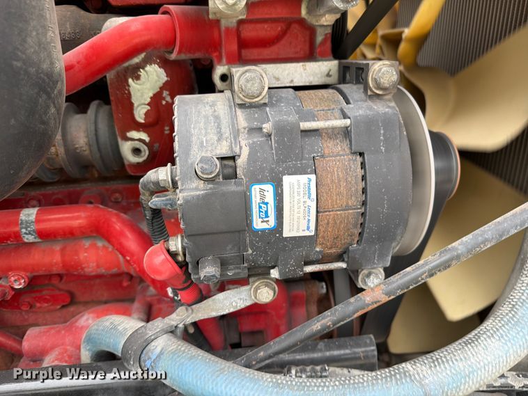 image for item YA1630 2019 Kenworth T680 semi truck