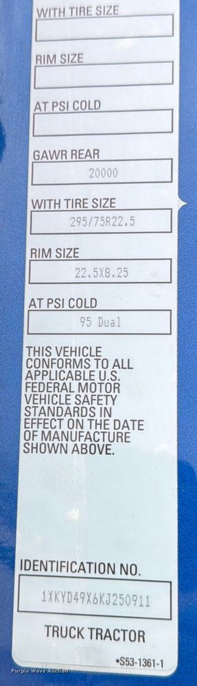 image for item YA1630 2019 Kenworth T680 semi truck