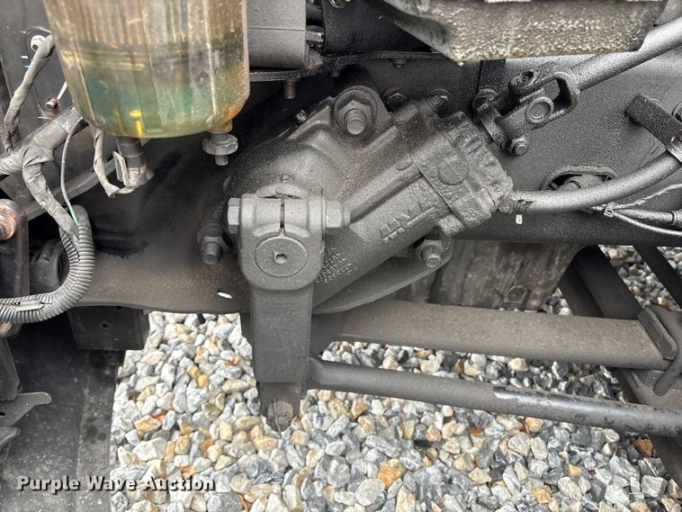 image for item YA1690 2020 Freightliner Cascadia 126 semi truck