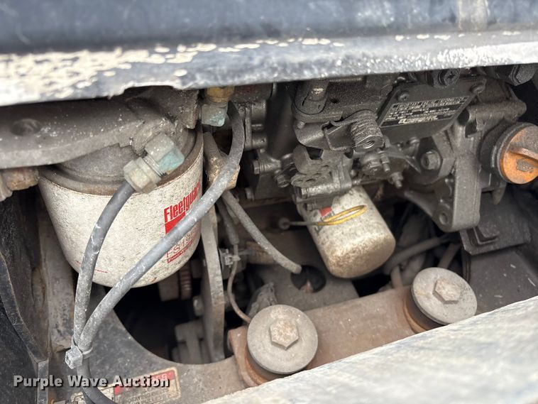 image for item YA1690 2020 Freightliner Cascadia 126 semi truck