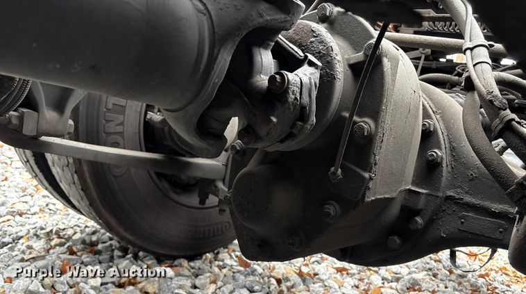 image for item YA1690 2020 Freightliner Cascadia 126 semi truck