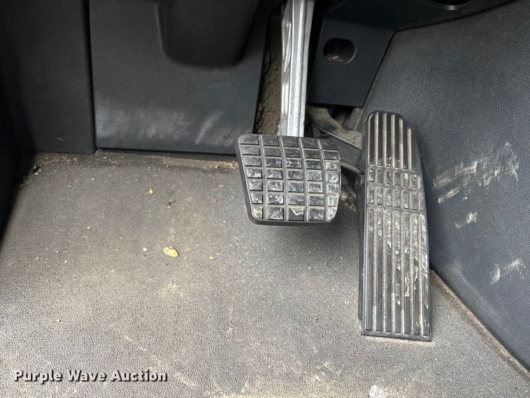 image for item YA1690 2020 Freightliner Cascadia 126 semi truck