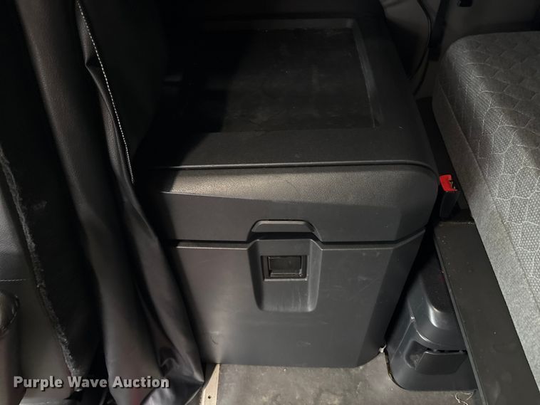 image for item YA1690 2020 Freightliner Cascadia 126 semi truck