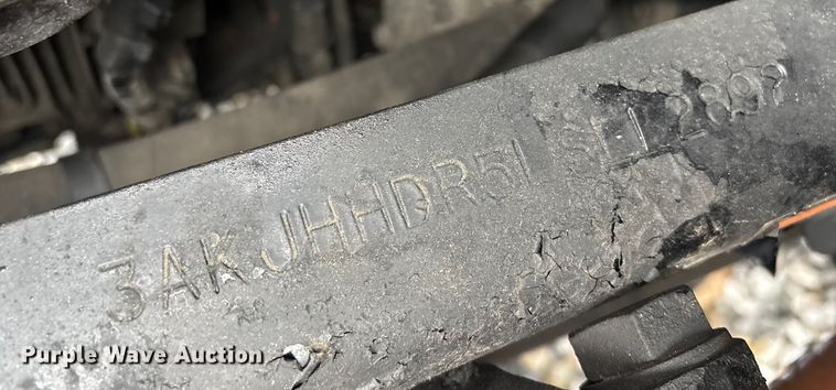 image for item YA1690 2020 Freightliner Cascadia 126 semi truck