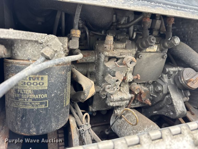 image for item YA1692 2016 Kenworth T660 semi truck