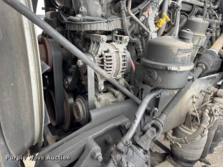 image for item YA1692 2016 Kenworth T660 semi truck