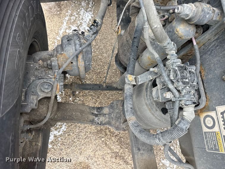 image for item YA1692 2016 Kenworth T660 semi truck