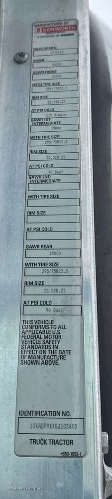 image for item YA1692 2016 Kenworth T660 semi truck