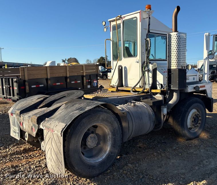 image for item YA1701 2008 Kalmar Ottawa yard truck
