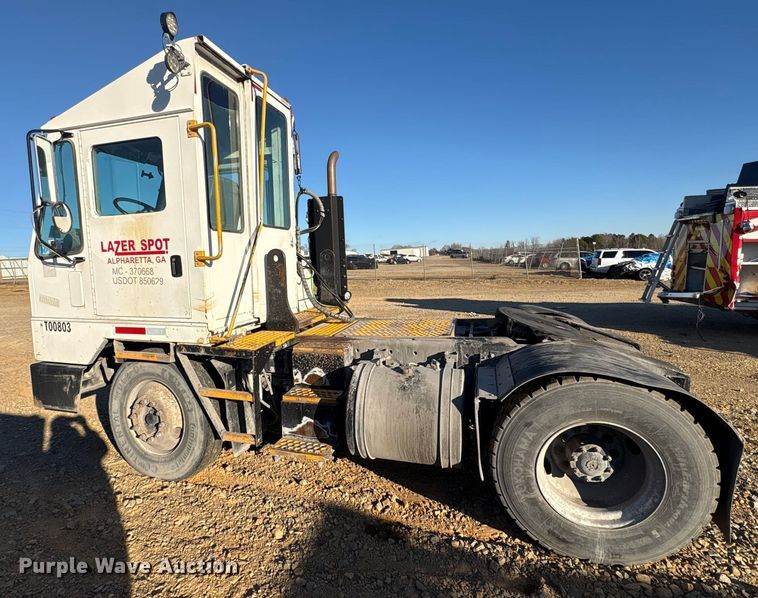 image for item YA1701 2008 Kalmar Ottawa yard truck
