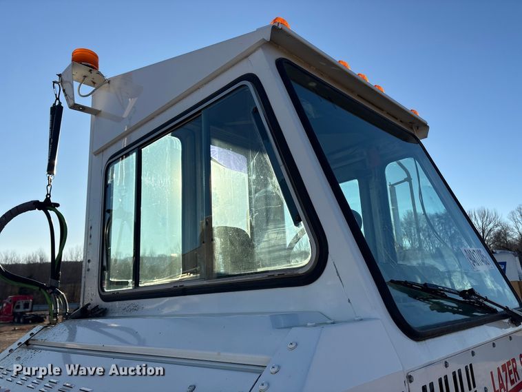 image for item YA1701 2008 Kalmar Ottawa yard truck