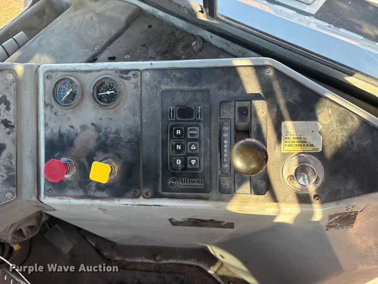 image for item YA1701 2008 Kalmar Ottawa yard truck