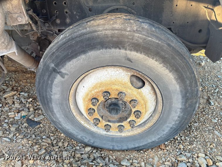 image for item YA1701 2008 Kalmar Ottawa yard truck