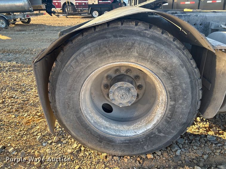 image for item YA1701 2008 Kalmar Ottawa yard truck