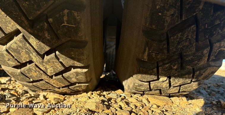 image for item YA1701 2008 Kalmar Ottawa yard truck