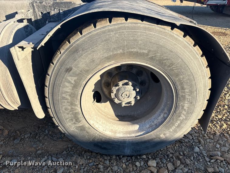 image for item YA1701 2008 Kalmar Ottawa yard truck