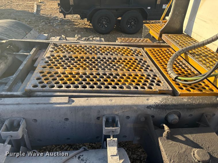 image for item YA1701 2008 Kalmar Ottawa yard truck