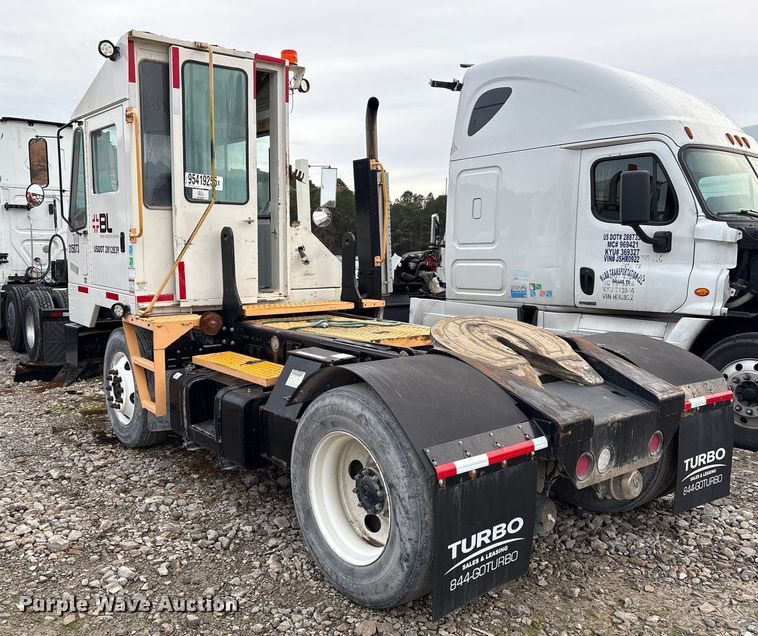 image for item YA1703 2006 Kalmar CYT 30 yard truck